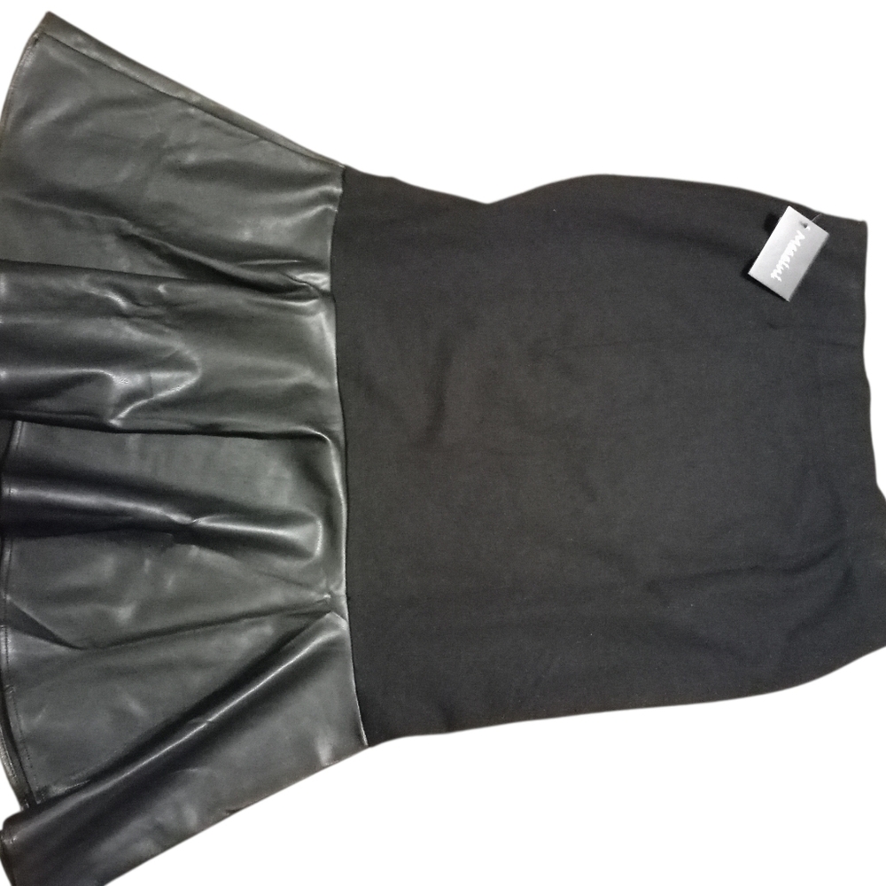 Messini Black Faux Leather Ruffled Hem Skirt, Size L, NWT - Picture 5 of 5